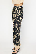 Load image into Gallery viewer, Lottie Camel Set